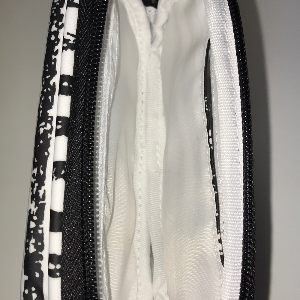 Tote-all Package - Picture 2 of 3